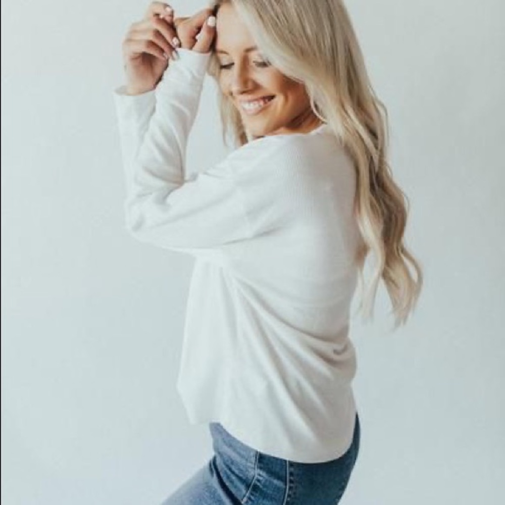 Carly Jean Aspen thermal style shirt!